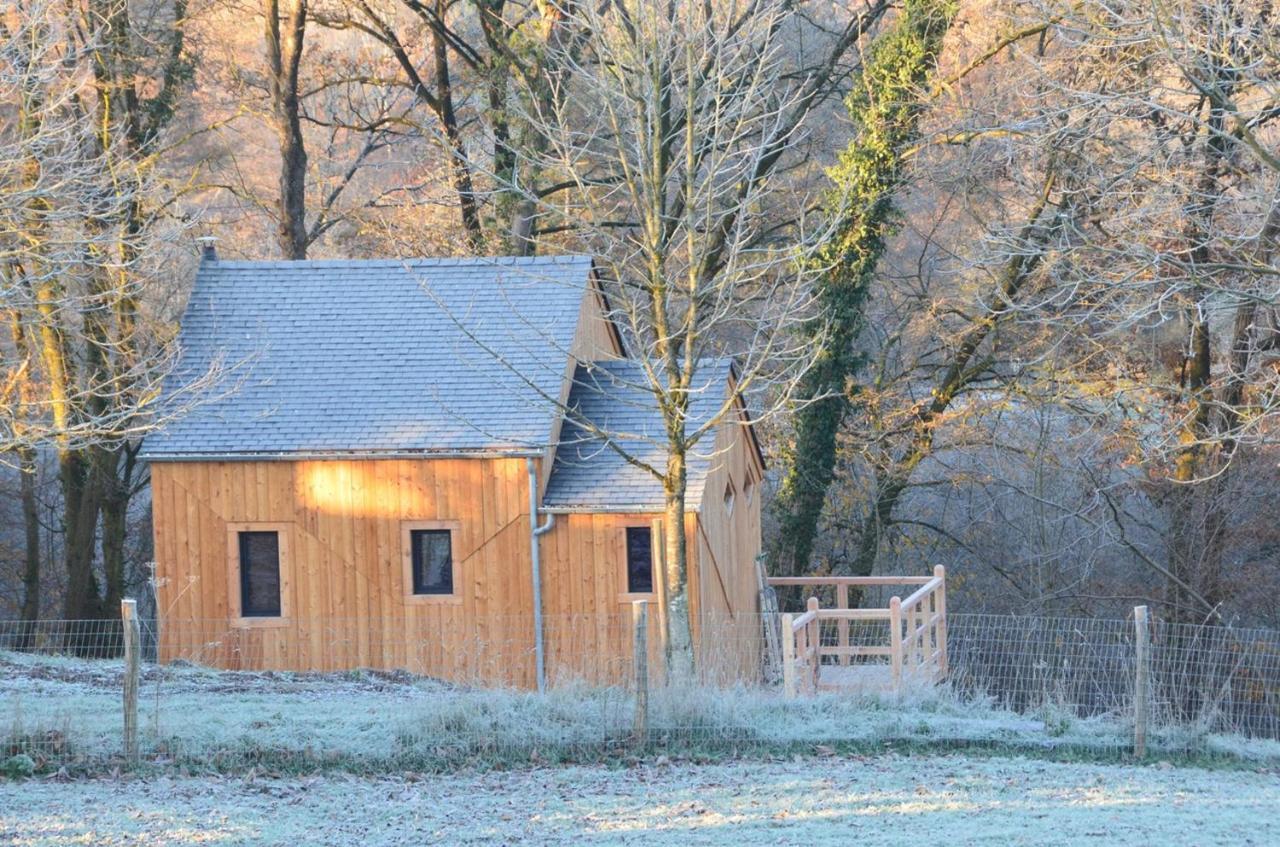 Les Cabanes Des Pierreux Hotel Gesves Esterno foto